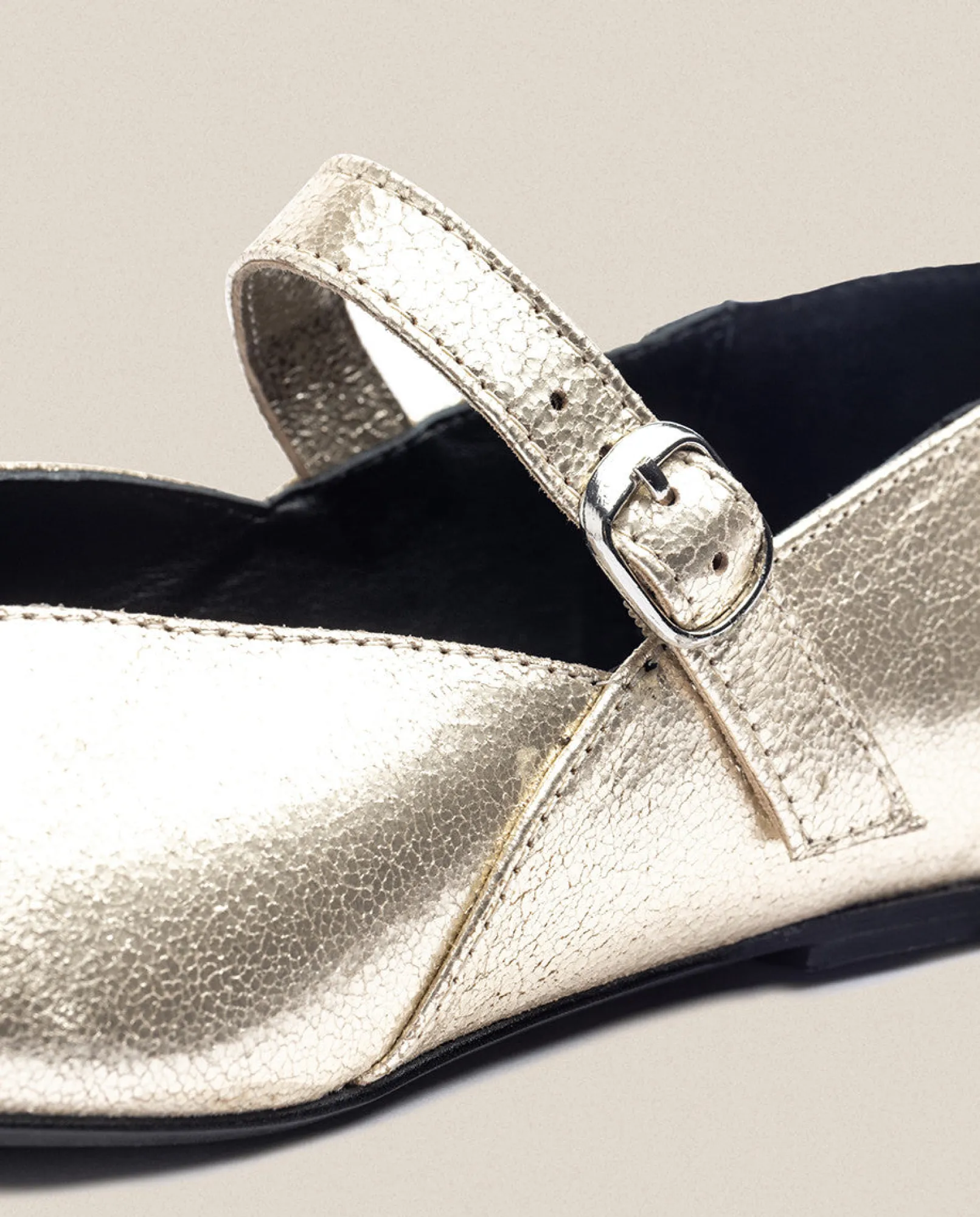 New Yokono Bailarina ARI-001 Dorado